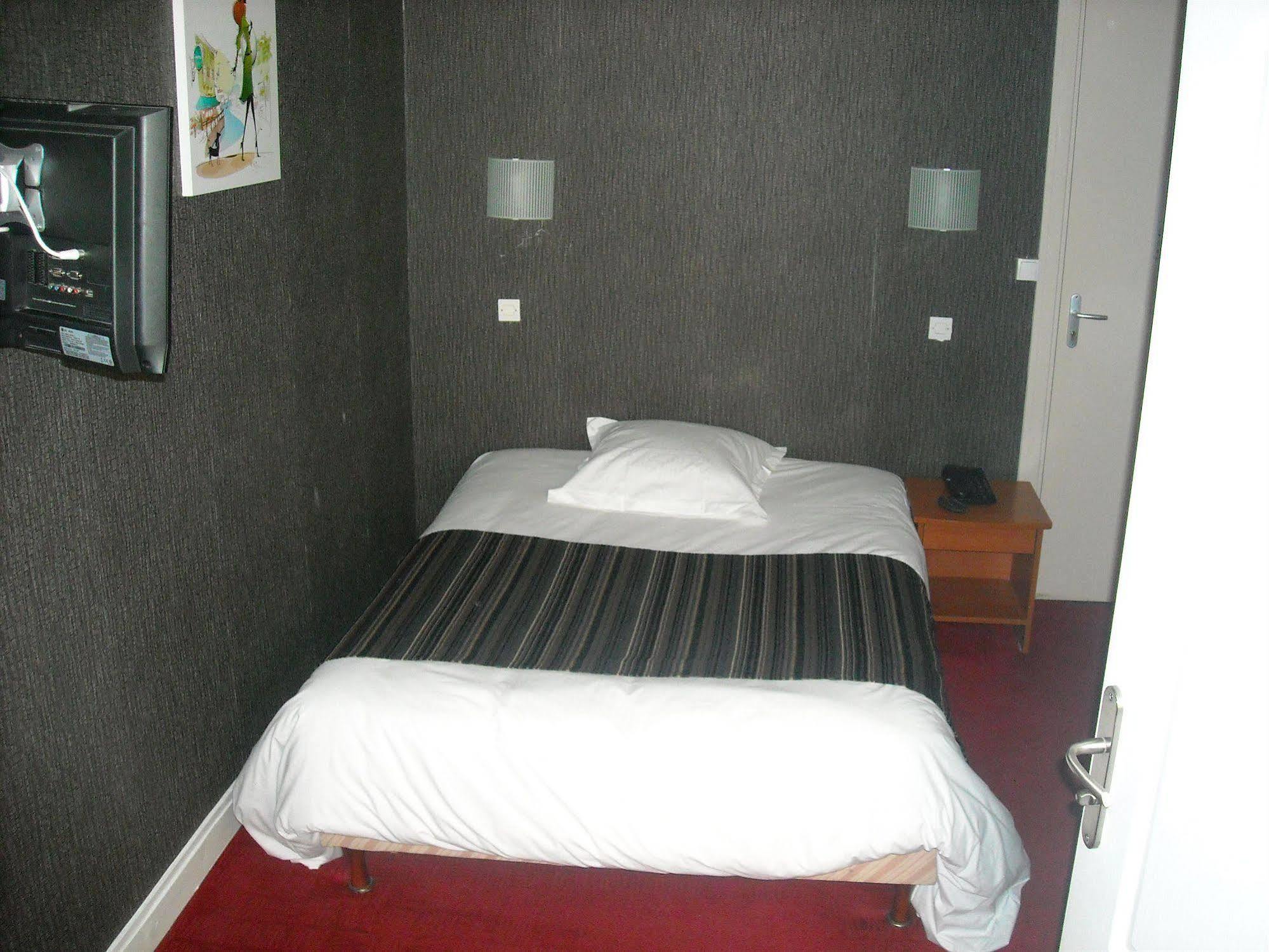 De Rennes 2*